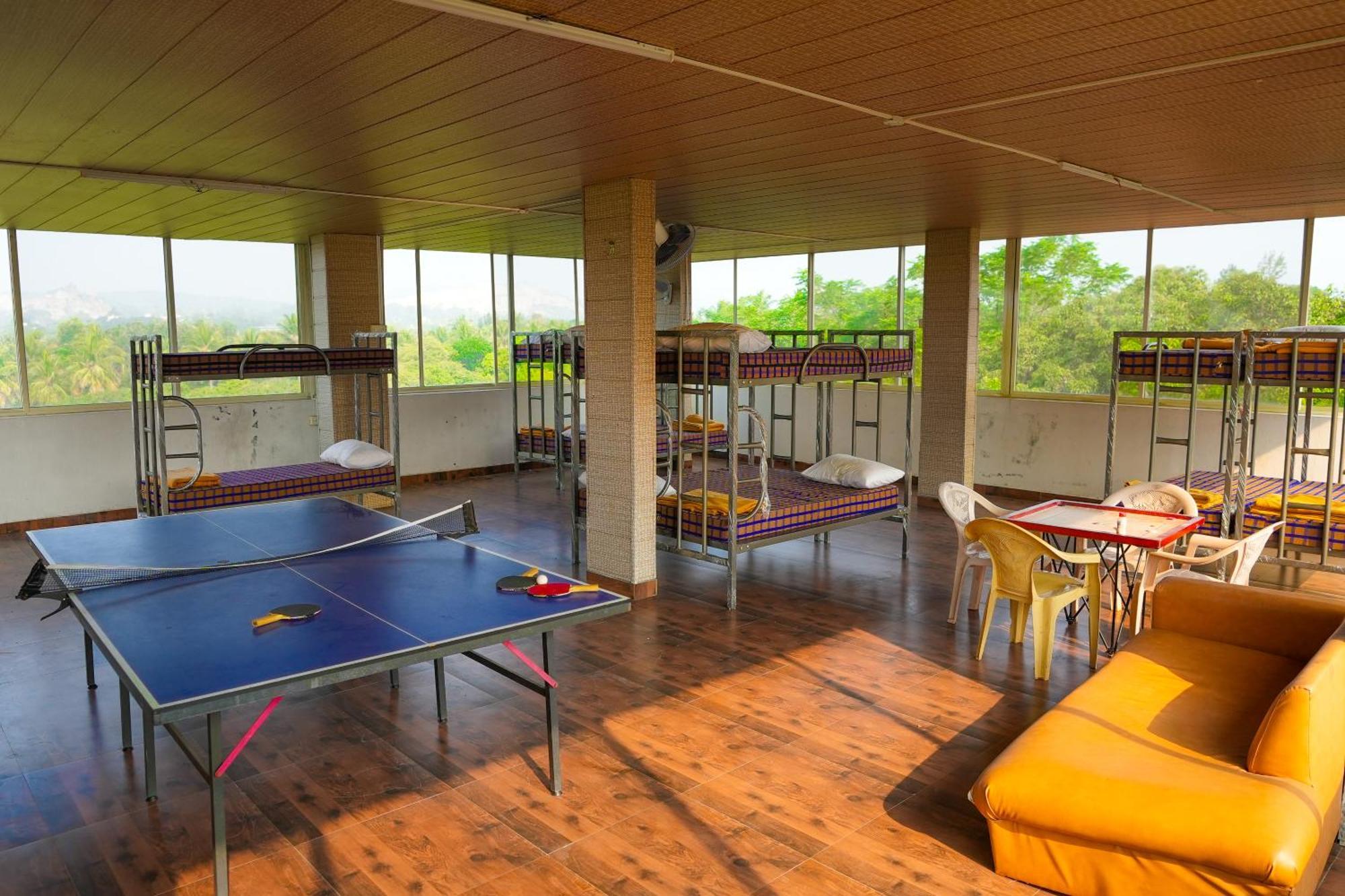 Bana The Wild Waters Hotel Muduvadi Bagian luar foto