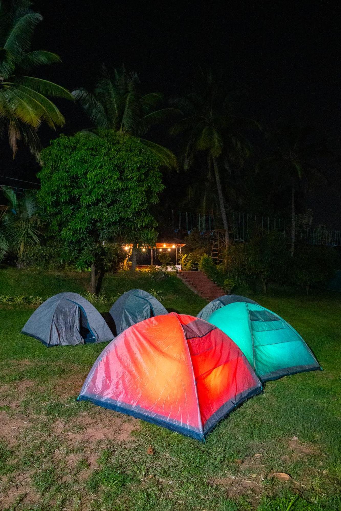 Bana The Wild Waters Hotel Muduvadi Bagian luar foto